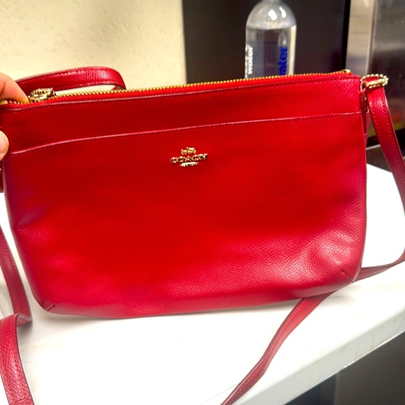 Red coach purse - Picture 1 of 2